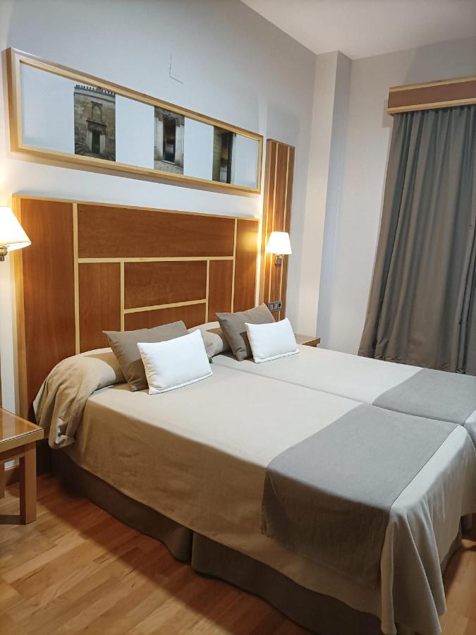 Hotel Carmen La Carlota Ngoại thất bức ảnh