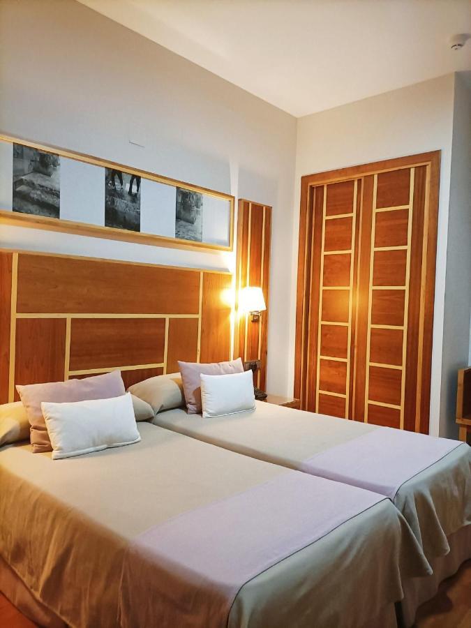 Hotel Carmen La Carlota Ngoại thất bức ảnh