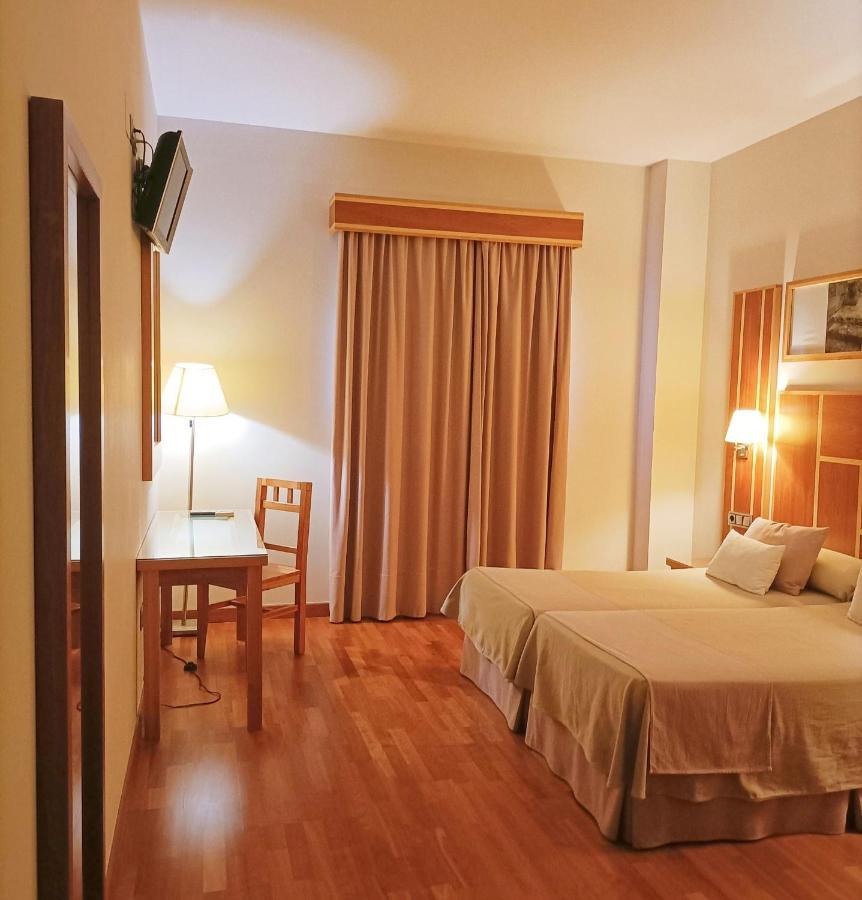 Hotel Carmen La Carlota Ngoại thất bức ảnh