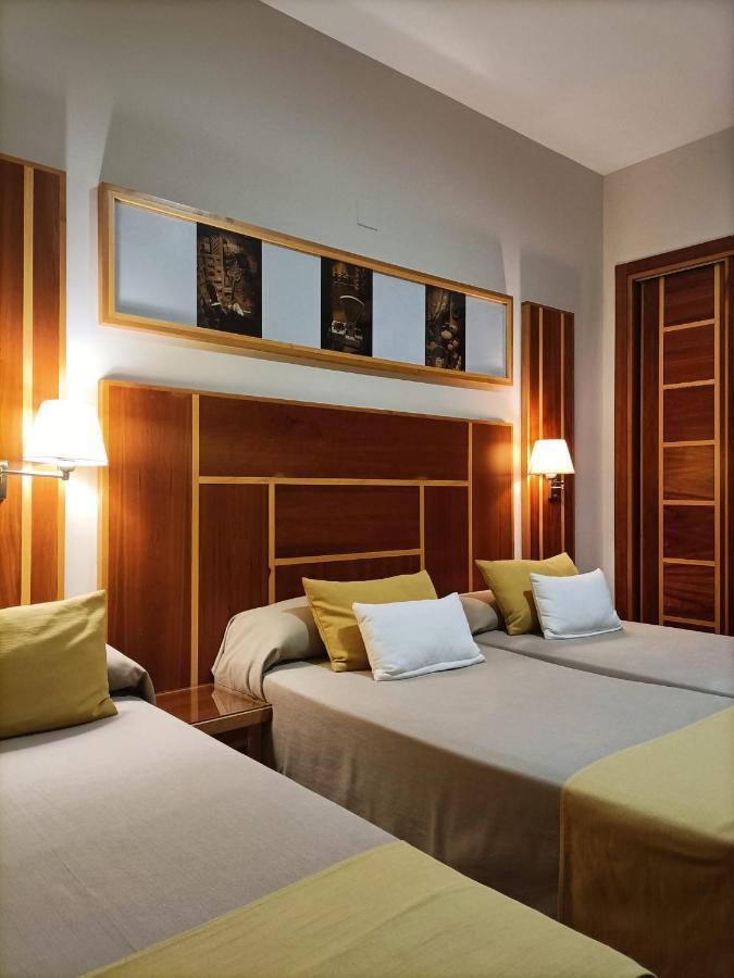 Hotel Carmen La Carlota Ngoại thất bức ảnh