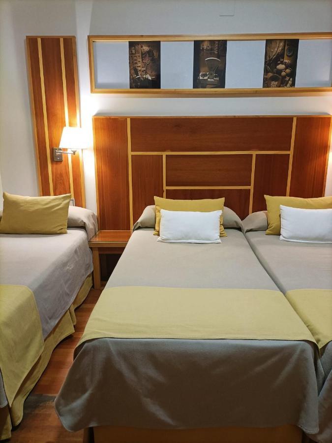 Hotel Carmen La Carlota Ngoại thất bức ảnh
