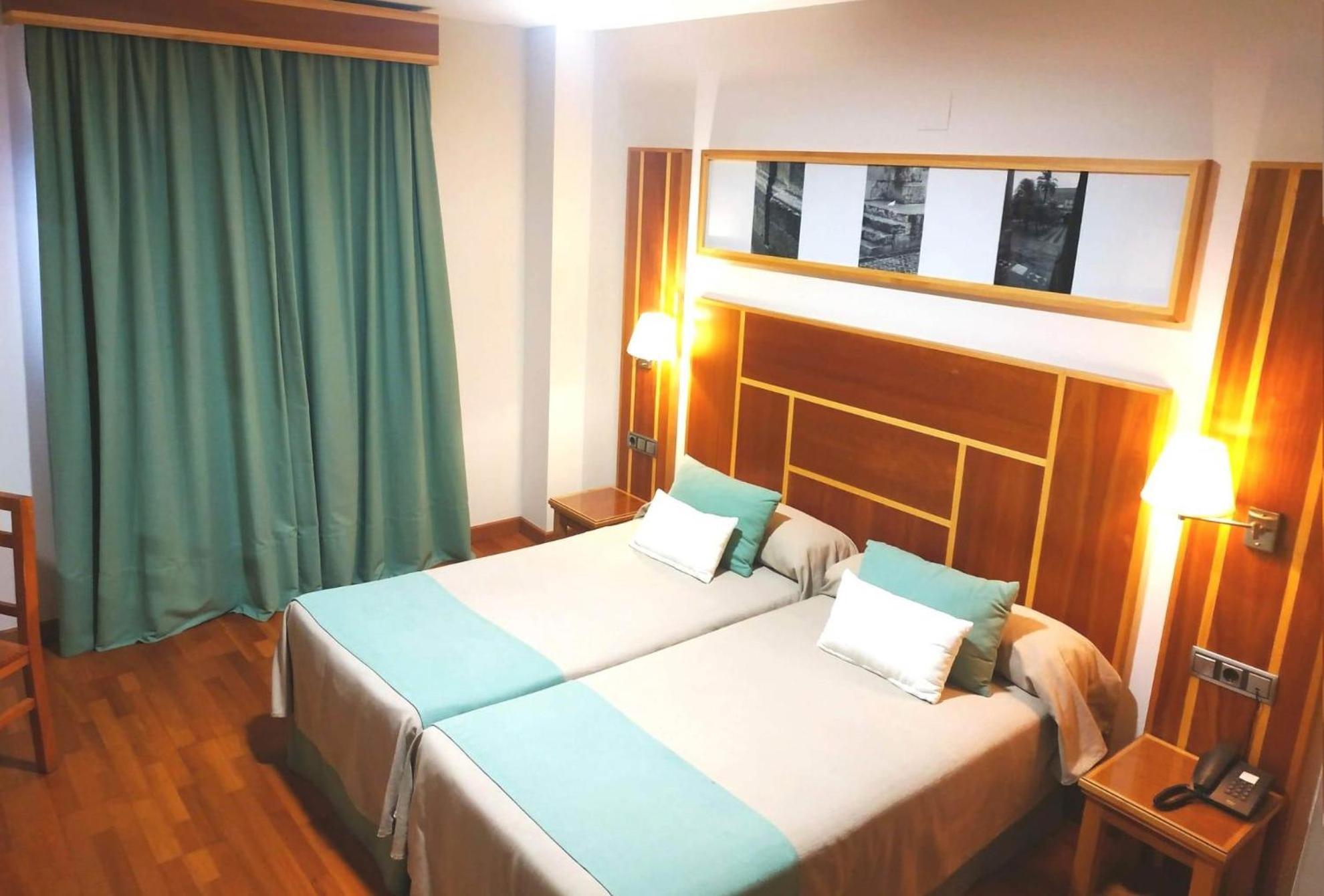 Hotel Carmen La Carlota Ngoại thất bức ảnh