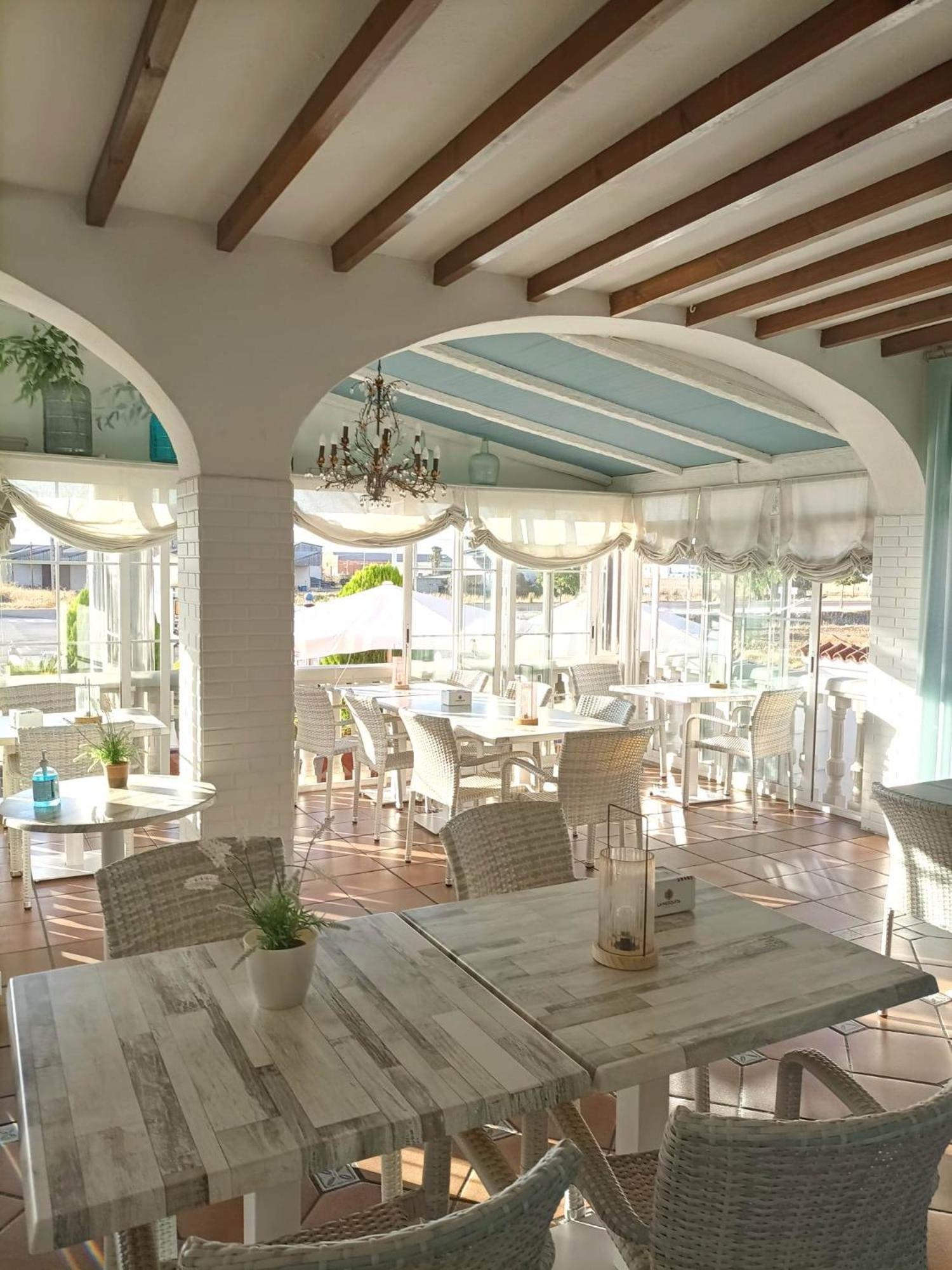 Hotel Carmen La Carlota Ngoại thất bức ảnh
