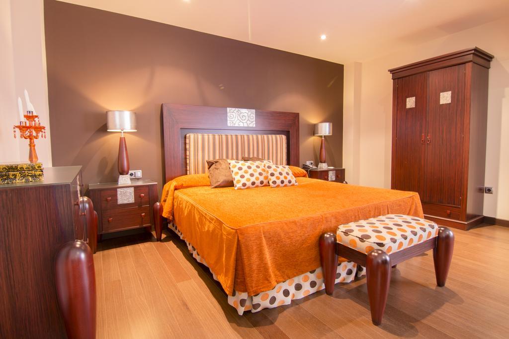 Hotel Carmen La Carlota Ngoại thất bức ảnh