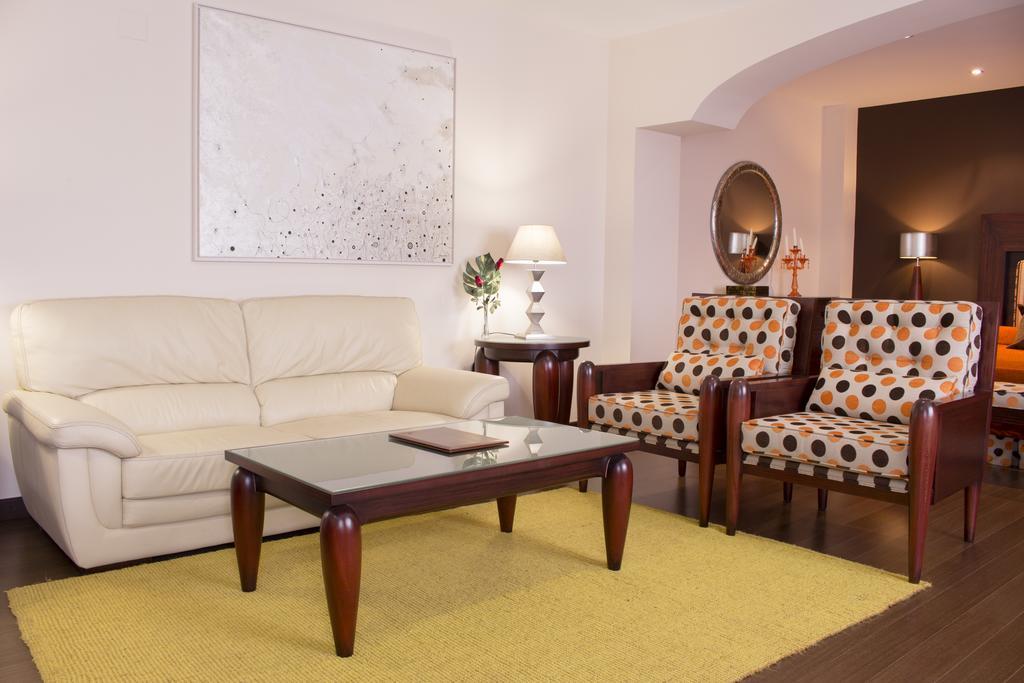 Hotel Carmen La Carlota Ngoại thất bức ảnh
